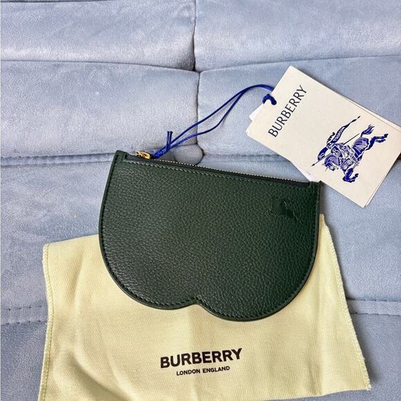 Burberry Green Leather wallet - Picture 1 of 6